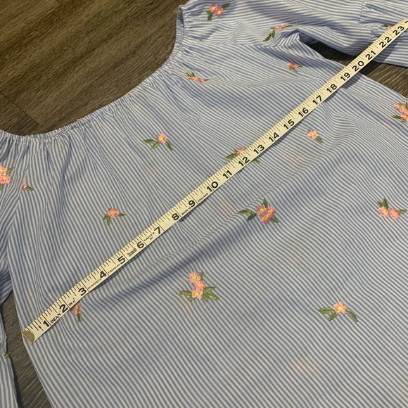 Off the shoulder size S Gypsies & Moondust Top - Picture 4 of 6